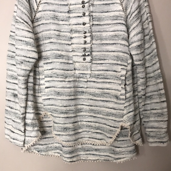 Free People ladies Summer Tweed Hideaway Henley Ivory Striped Top size small - Picture 4 of 13